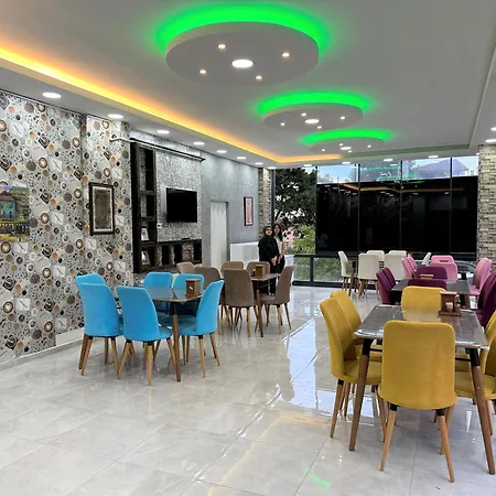 アパートホテル Cerrahpasa