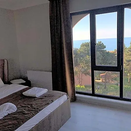 Cerrahpasa 3* טראבזון